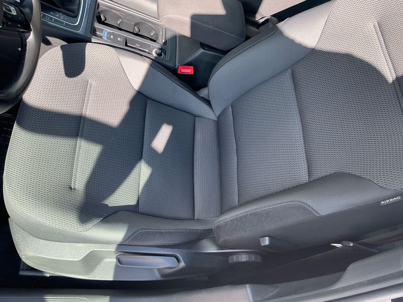 Volkswagen Golf VII 1.6 TDI Comfortline BlueMotion Tech 2017 – снимка 34