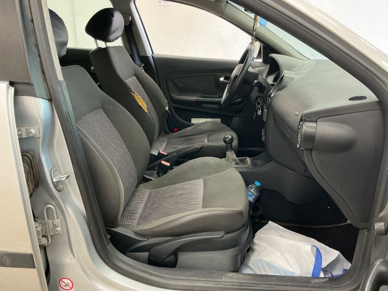 Seat Cordoba 1.9 TDI Reference 2005 – снимка 3