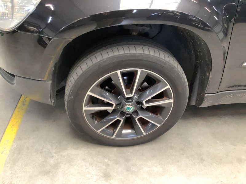 Skoda Yeti 2.0 TDI Ambition 2012 – снимка 3