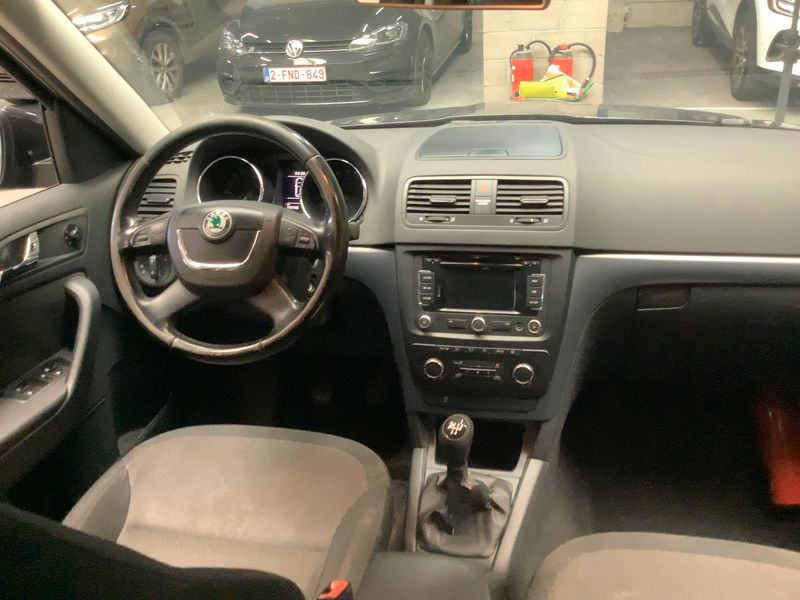 Skoda Yeti 2.0 TDI Ambition 2012 – снимка 17