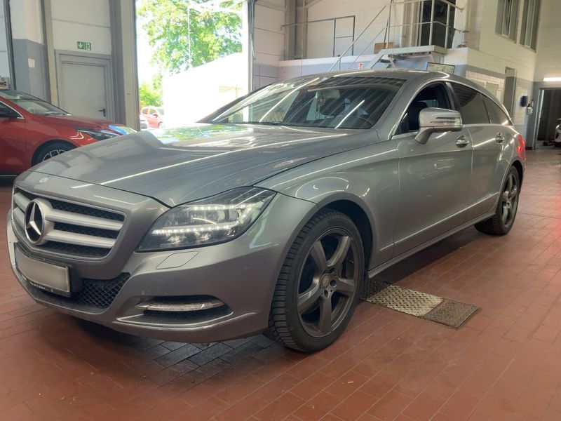 Mercedes-Benz CLS-Klasse CLS 350 d Shooting Brake 4Matic BlueEfficiency 2014 – снимка 1