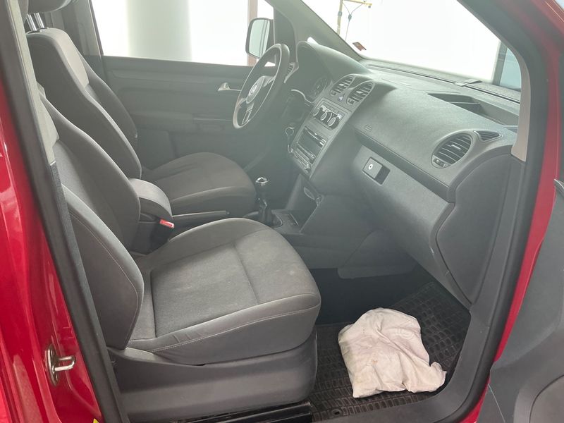Volkswagen Caddy 1.6 TDI Maxi Trendline BlueMotion Tech 2012 – снимка 3