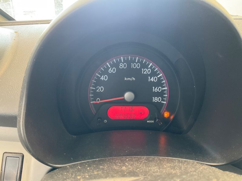 Nissan Pixo 1.0 Visia 2010 – снимка 4