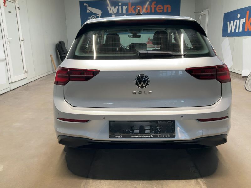 Volkswagen Golf VIII 2.0 TDI Life 2022 – снимка 7