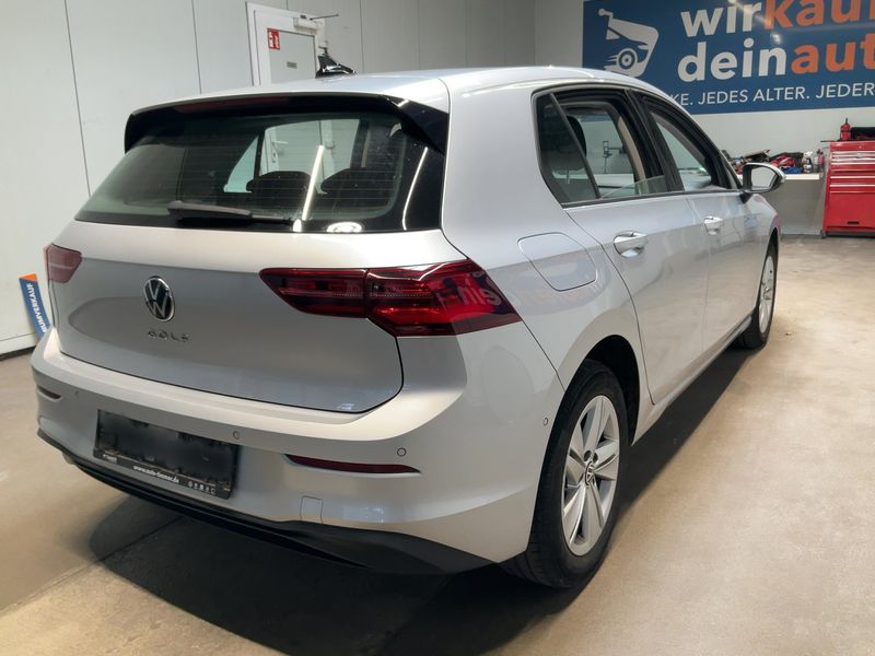 Volkswagen Golf VIII 2.0 TDI Life 2022 – снимка 8