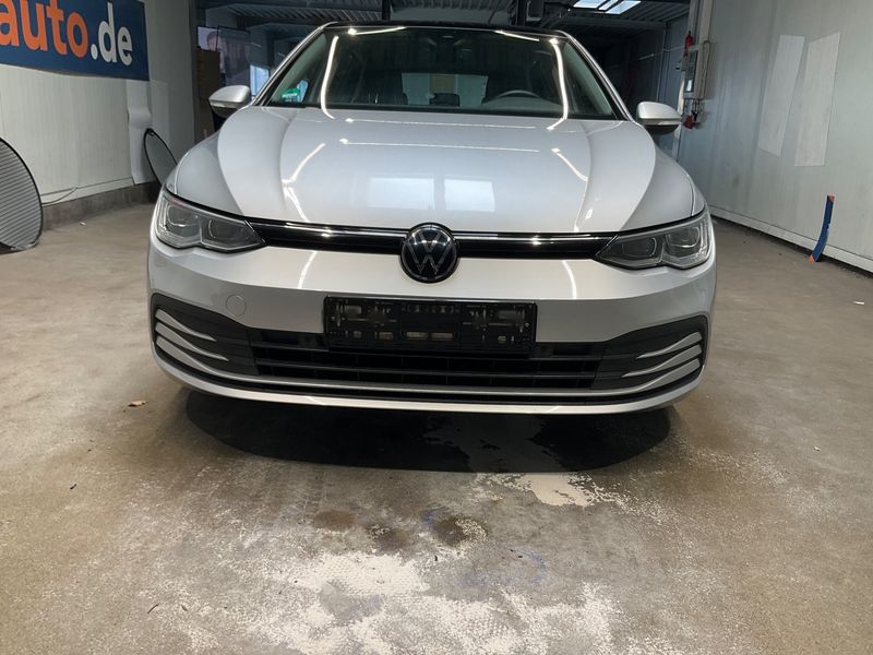 Volkswagen Golf VIII 2.0 TDI Life 2022 – снимка 24