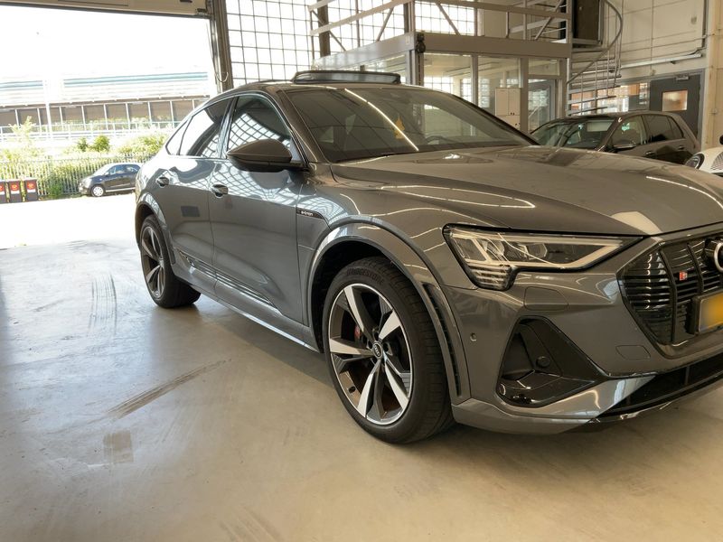 Audi e-tron Sportback e-tron S quattro 2020 – снимка 12