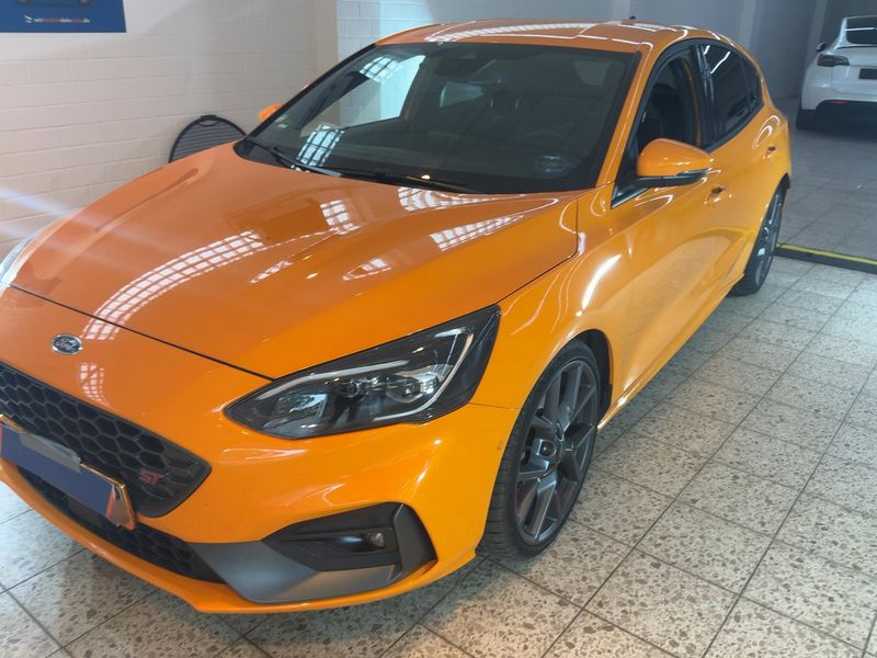 Ford Focus 2.3 EcoBoost ST 2021 – снимка 1