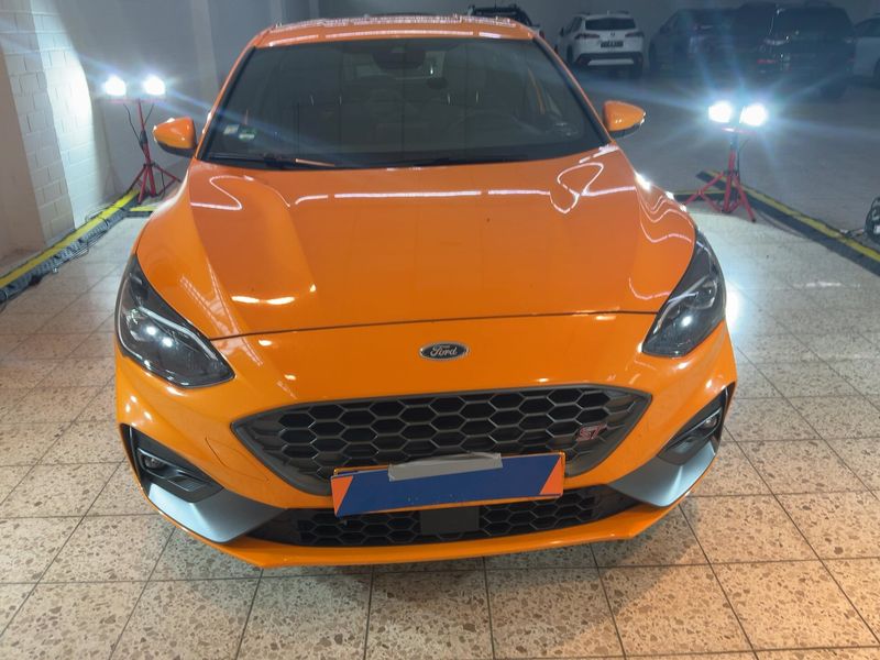 Ford Focus 2.3 EcoBoost ST 2021 – снимка 14