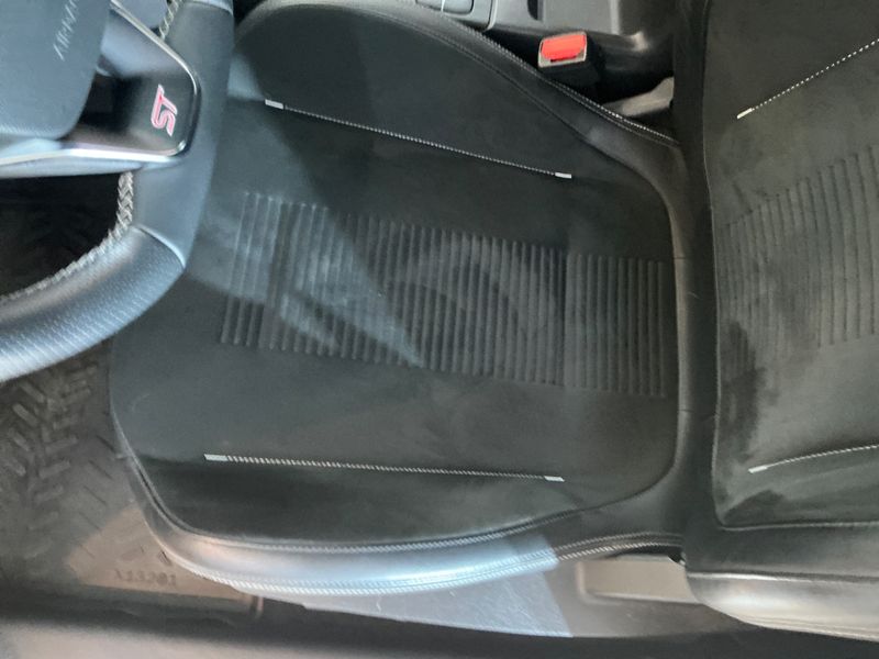 Ford Focus 2.3 EcoBoost ST 2021 – снимка 22