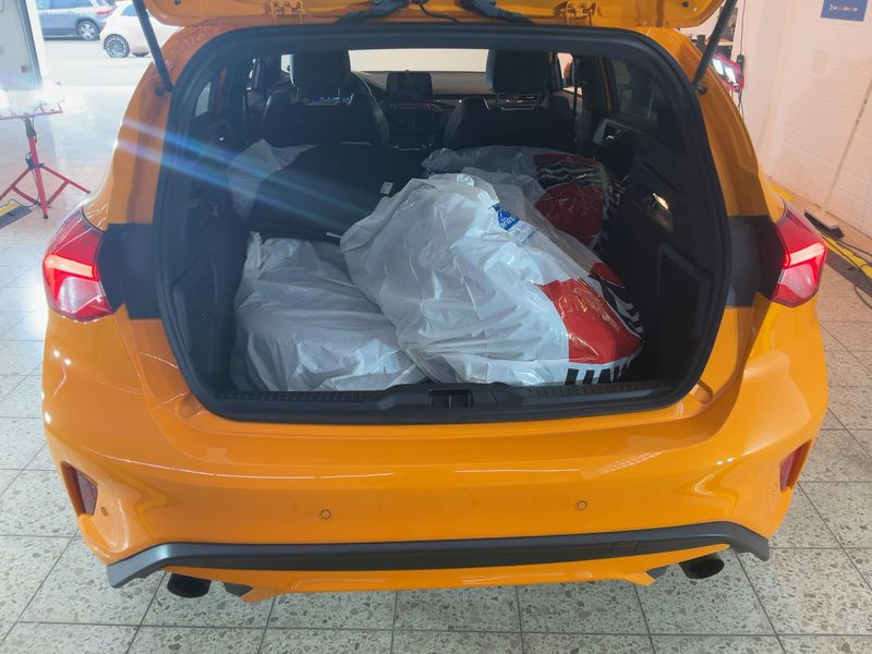 Ford Focus 2.3 EcoBoost ST 2021 – снимка 16