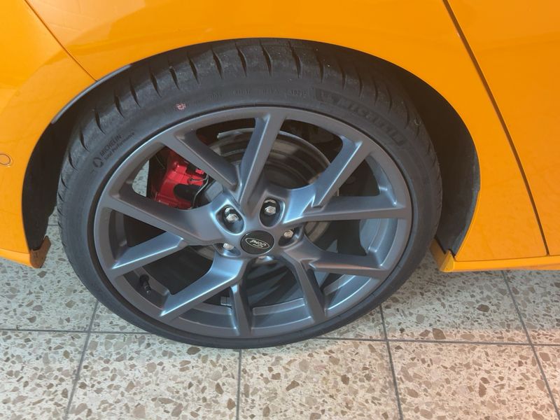 Ford Focus 2.3 EcoBoost ST 2021 – снимка 9