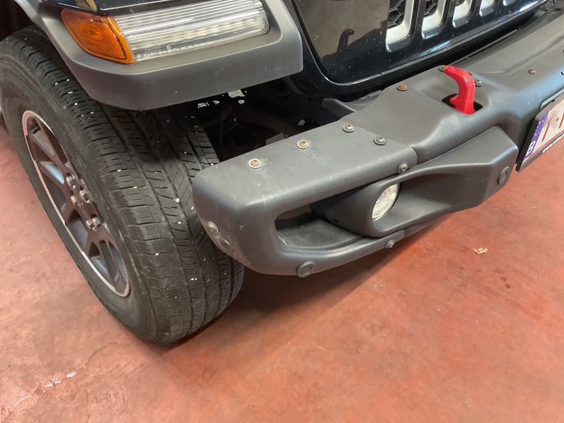 Jeep Gladiator 3.0 CRD Overland 4WD 2022 – снимка 25