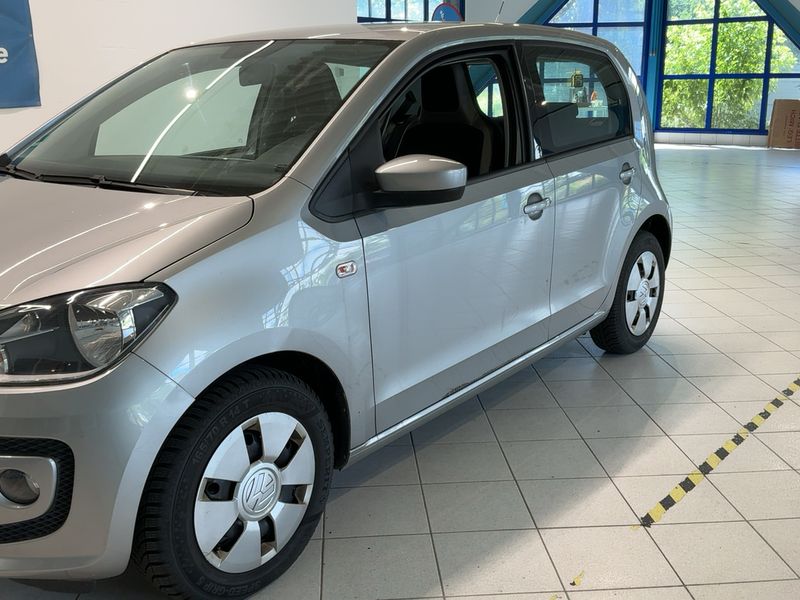 Volkswagen up! 1.0 High up! 2014 – снимка 2