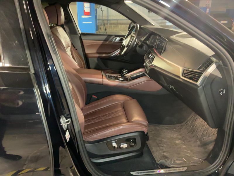BMW X6 xDrive 30d Mild-Hybrid M Sport 2022 – снимка 11