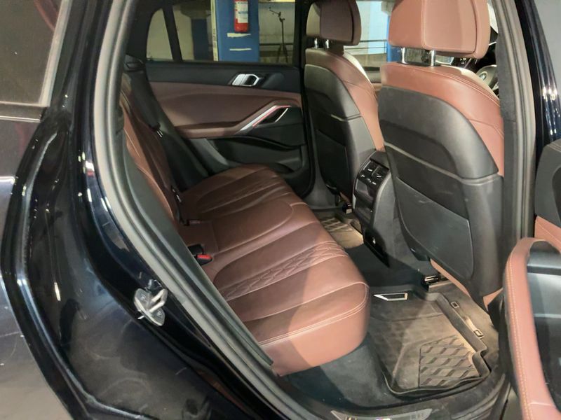 BMW X6 xDrive 30d Mild-Hybrid M Sport 2022 – снимка 14