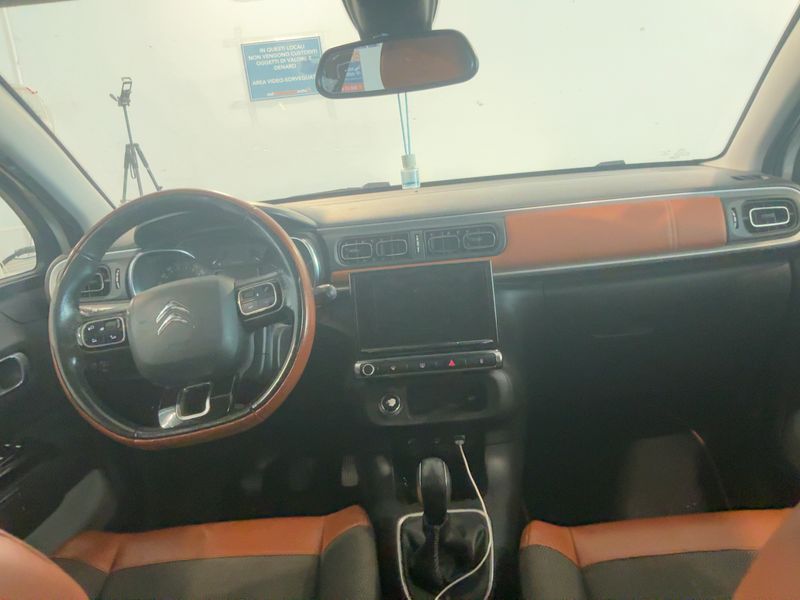 Citroen C3 1.2 PureTech Shine 2017 – снимка 17