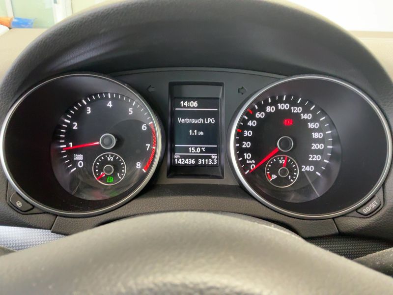 Volkswagen Golf VI 1.6 BIFuel Style 2011 – снимка 19