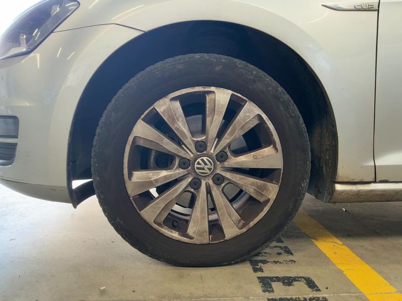 Volkswagen Golf VII 1.4 TSI Comfortline BlueMotion Tech 2015 – снимка 3