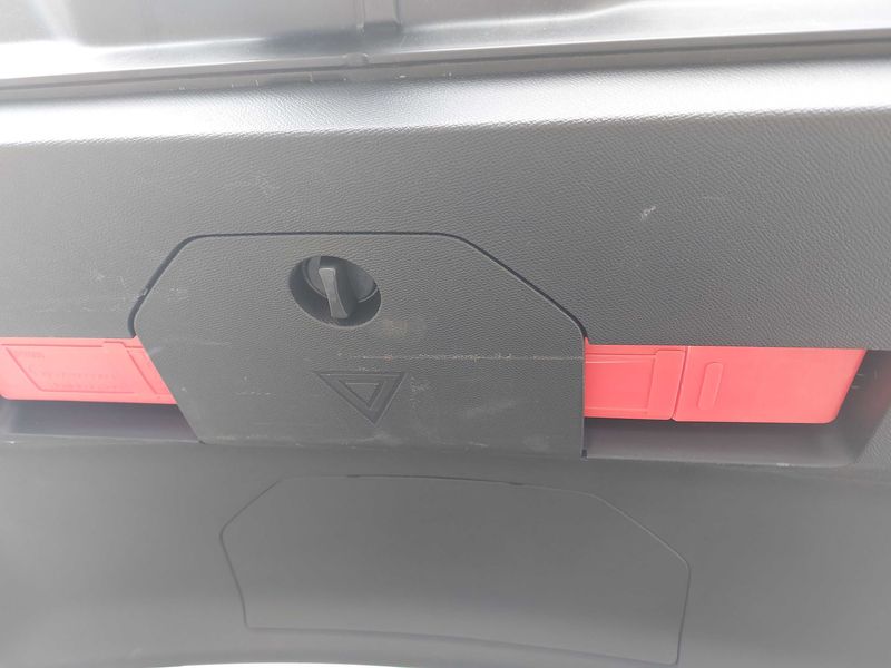 Peugeot 5008 1.2 PureTech Allure Pack 2021 – снимка 32