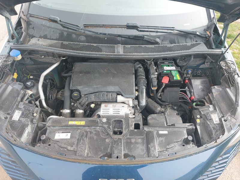 Peugeot 5008 1.2 PureTech Allure Pack 2021 – снимка 8