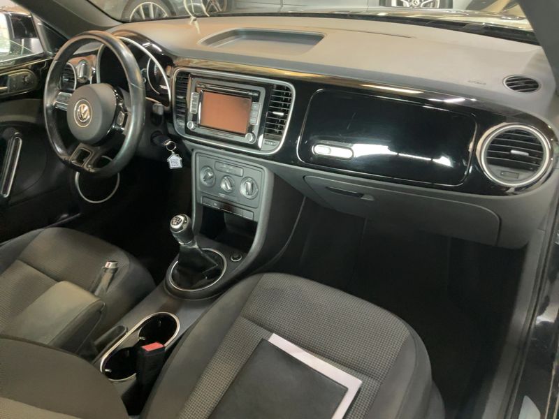 Volkswagen Beetle 1.6 TDI Origin 2014 – снимка 17
