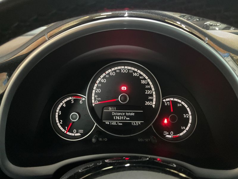 Volkswagen Beetle 1.6 TDI Origin 2014 – снимка 18