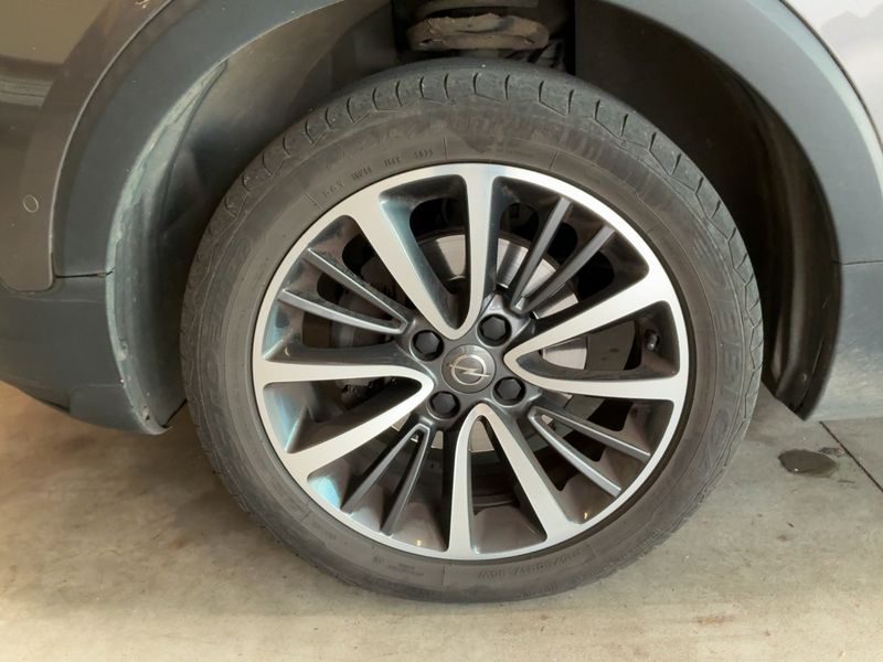 Opel Crossland X 1.2 Turbo Design 120 ans 2019 – снимка 3