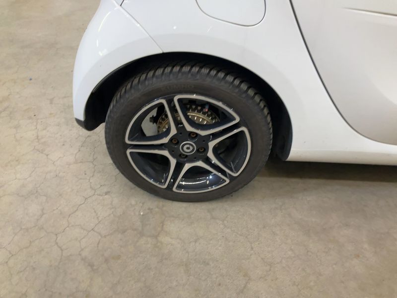 Smart fortwo 0.9 Turbo Basis Prime 2019 – снимка 9