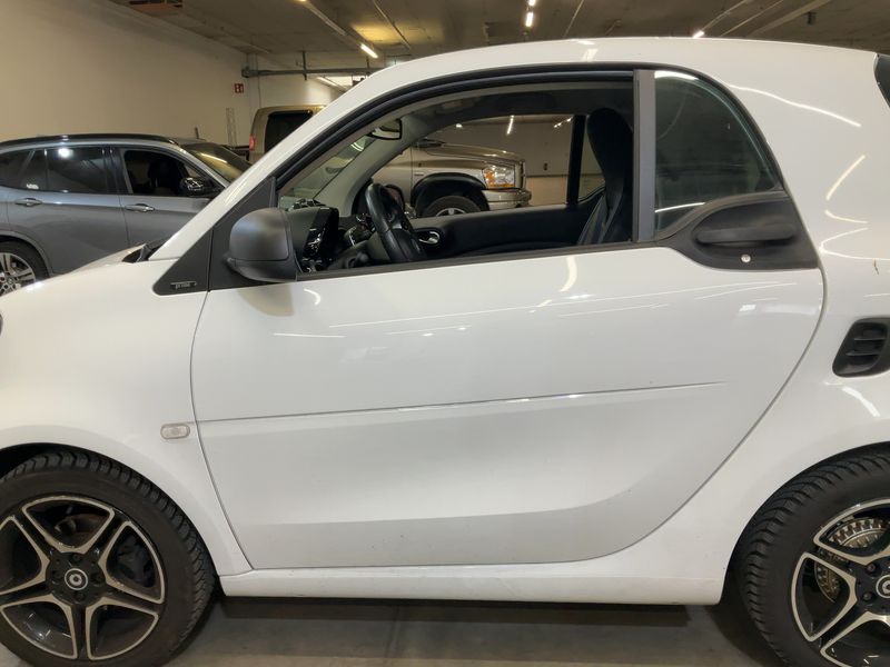 Smart fortwo 0.9 Turbo Basis Prime 2019 – снимка 4