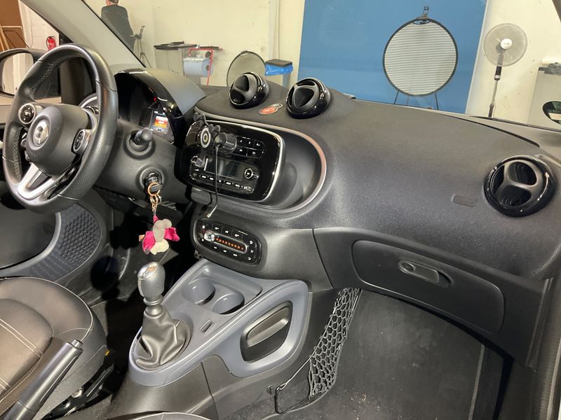 Smart fortwo 0.9 Turbo Basis Prime 2019 – снимка 23
