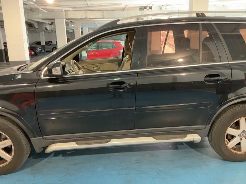 Volvo XC90 2.4 D5 Momentum 2010 – снимка 4
