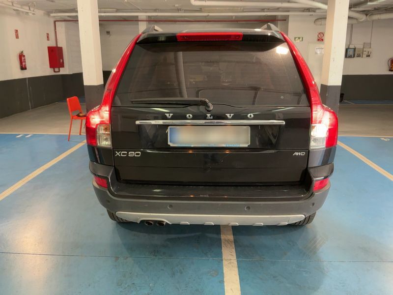 Volvo XC90 2.4 D5 Momentum 2010 – снимка 7