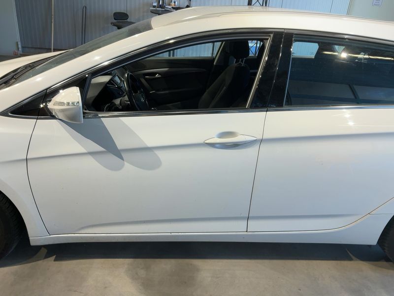 Hyundai i40 1.6 FIFA World Cup Edition 2015 – снимка 4