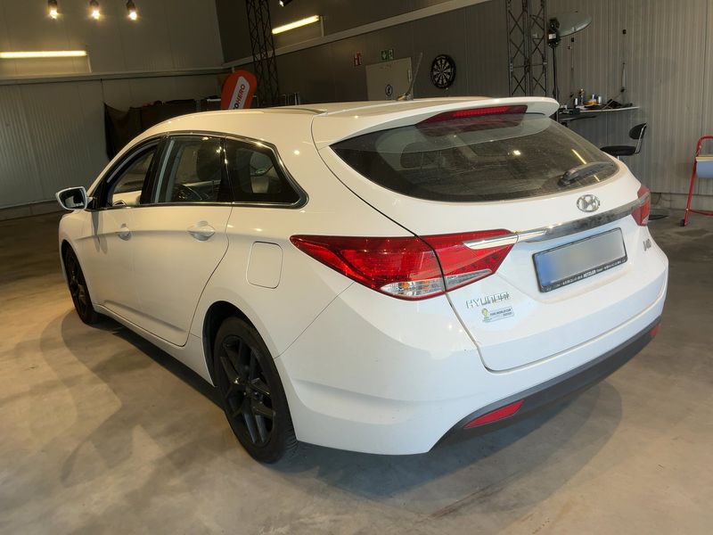 Hyundai i40 1.6 FIFA World Cup Edition 2015 – снимка 6