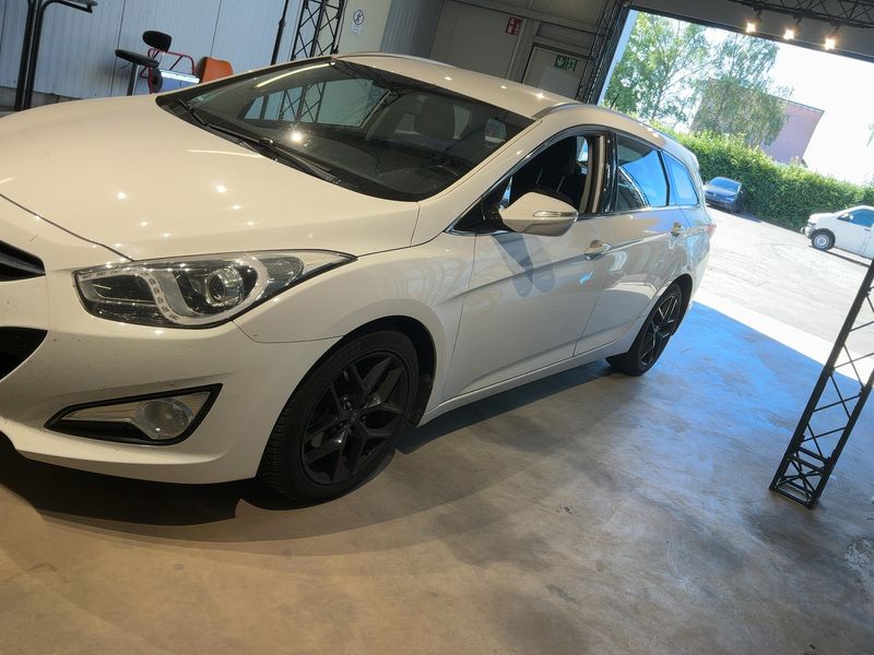 Hyundai i40 1.6 FIFA World Cup Edition 2015 – снимка 2
