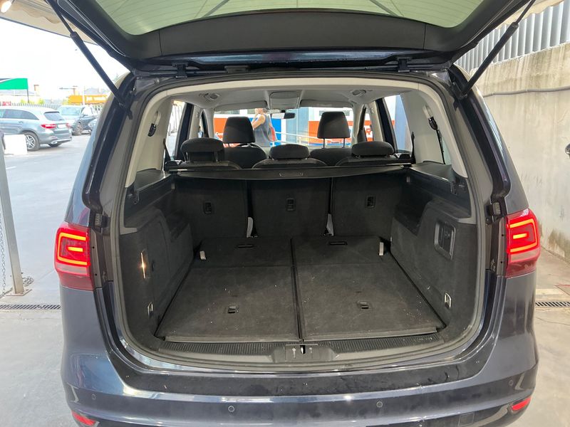 Volkswagen Sharan 2.0 TDI Edition BlueMotion Tech 2016 – снимка 15