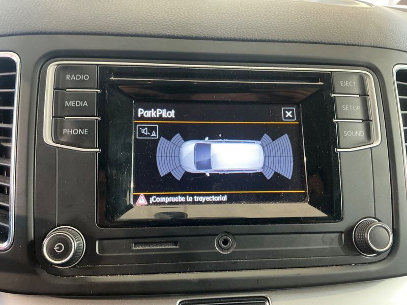 Volkswagen Sharan 2.0 TDI Edition BlueMotion Tech 2016 – снимка 29