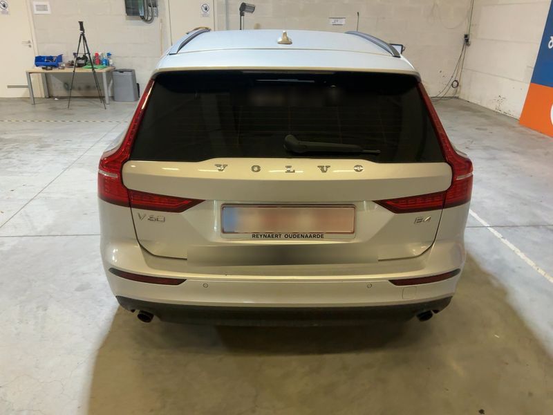 Volvo V60 2.0 B4 Mild-Hybrid 2021 – снимка 7