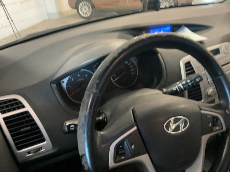 Hyundai i20 1.4 CRDi Classic 2011 – снимка 18