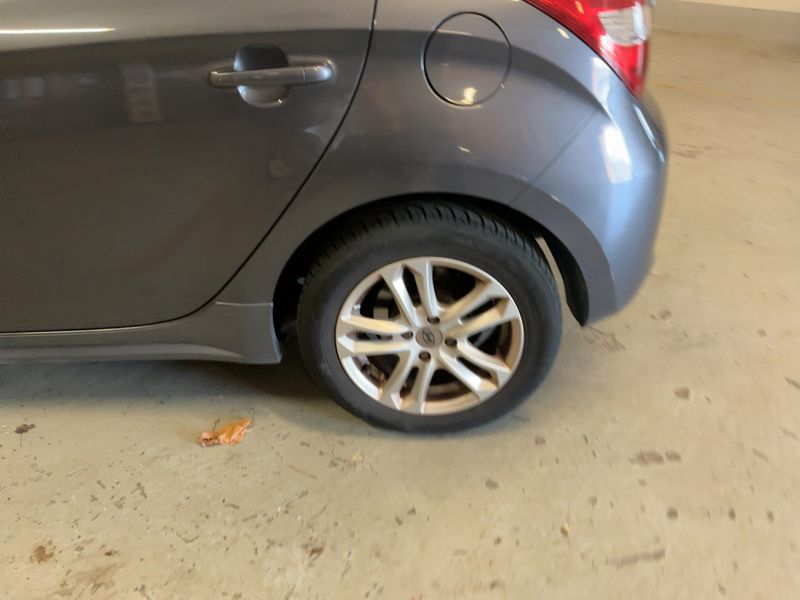 Hyundai i20 1.4 CRDi Classic 2011 – снимка 5
