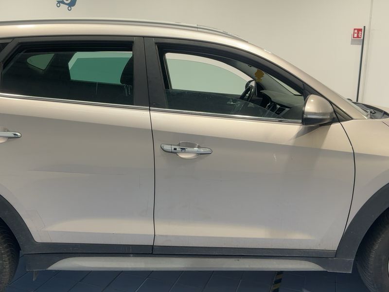 Hyundai Tucson 1.7 CRDi Xpossible ISG 2WD 2017 – снимка 10