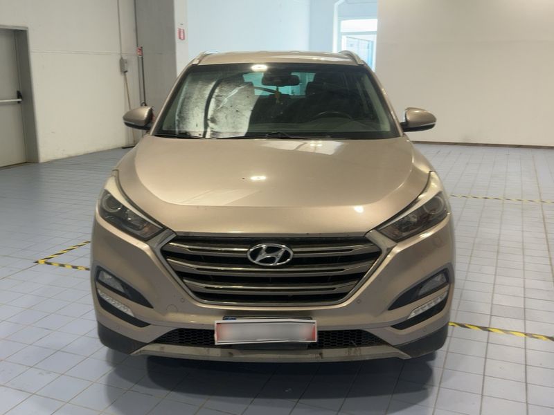 Hyundai Tucson 1.7 CRDi Xpossible ISG 2WD 2017 – снимка 14