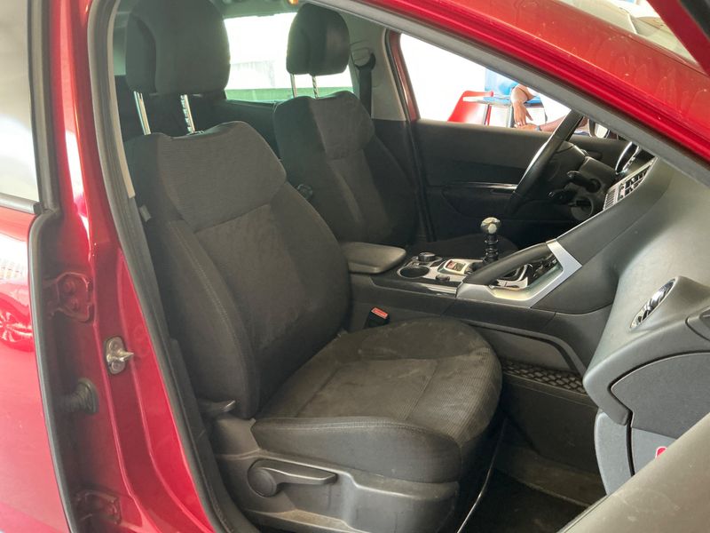 Peugeot 3008 1.6 HDi Premium Pack 2010 – снимка 3