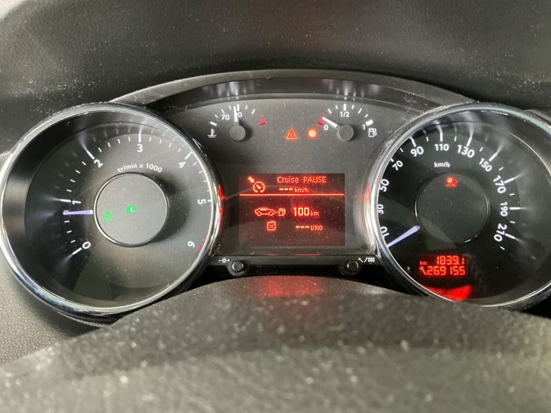 Peugeot 3008 1.6 HDi Premium Pack 2010 – снимка 4
