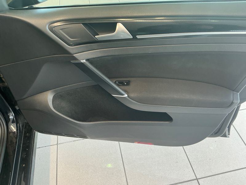 Volkswagen Golf VII 1.4 TSI Highline BlueMotion Tech 2015 – снимка 24