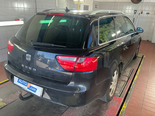 Seat Exeo 2.0 TDI Style 2011 – снимка 2