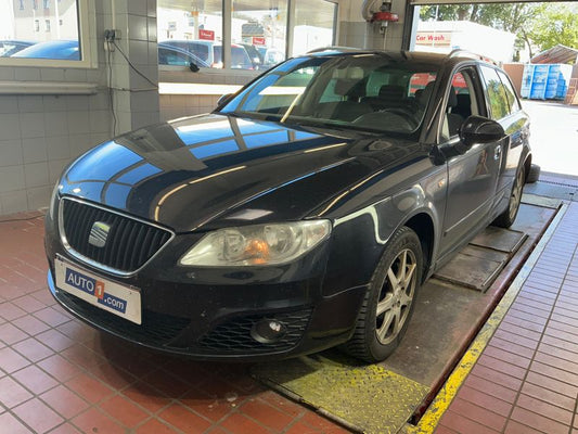 Seat Exeo 2.0 TDI Style 2011 – снимка 1