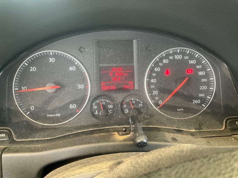 Volkswagen Golf V Plus 1.9 TDI Sportline 2006 – снимка 4