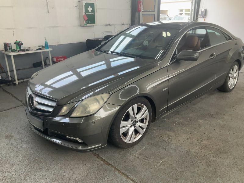 Mercedes-Benz E-Klasse E 350 CDI BlueEfficiency Avantgarde 2009 – снимка 2